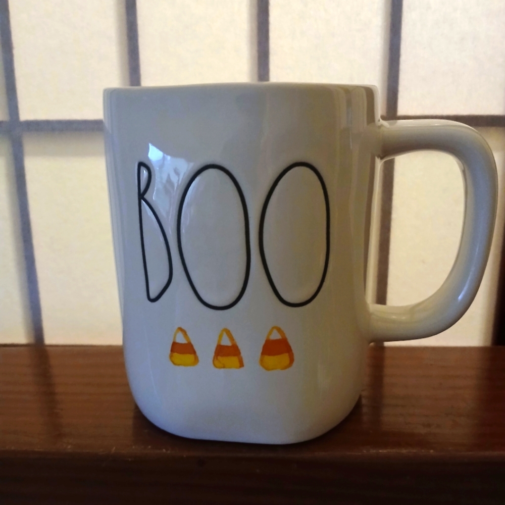 Rae Dunn BOO mug